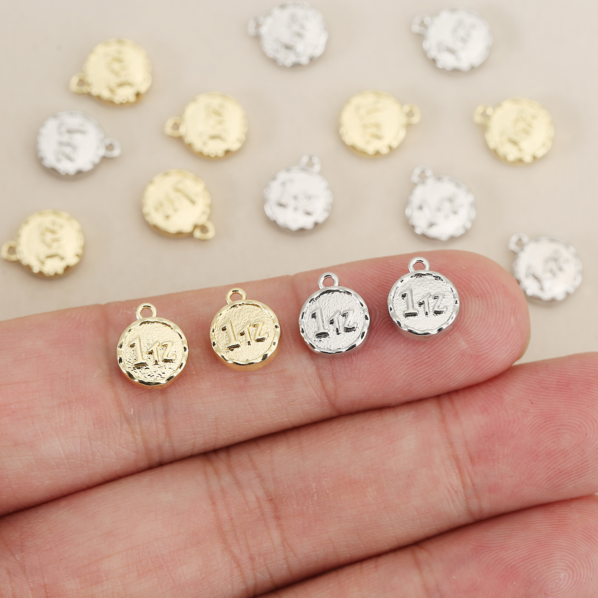 5pc Copper Inlaid Synthetic Zirconia Coin-Shaped Pendant Set